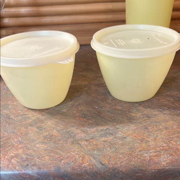 Tupperware Lemon Yellow Container Collection - Picture 5 of 9